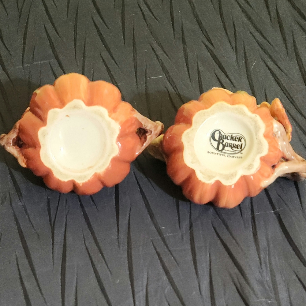 Cracker Barrel Pumpkin Cream & Sugar Set - Orange and Green - Picture 2 of 3